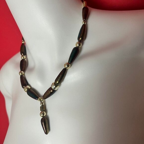 Handmade y2k necklace with chromatic beads 🖤🩷​​​​​ - Picture 2 of 3